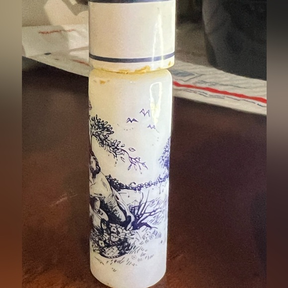 1970s EMPTY Reverie Eau De Parfume by Tuvache, Victorian scene - Picture 7 of 9